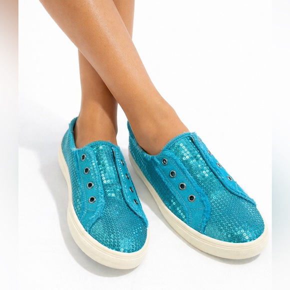 Montana West Shoes - New in box Montana West slip in sequin loafers Size 10.